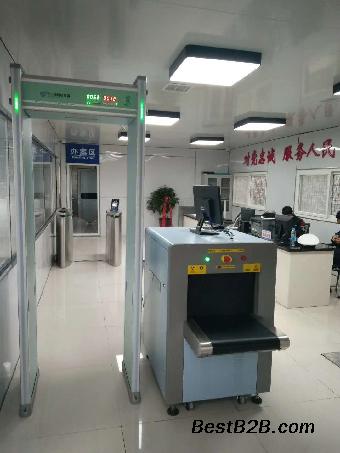 西安安檢門 如何選擇高品質(zhì)安檢門與金屬探測器？